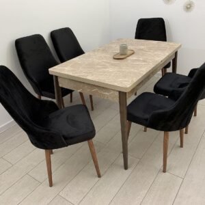 Set van bruine tafel MARMER en stoel RIO zwart