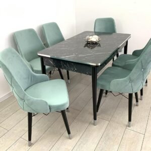 MARINA TAFEL GEDEKT MET ZILVEREN RAND EN LAURA TURQUOISE STOEL