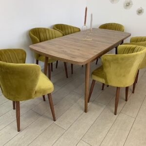 MARONE tafelset en VENUS mosterdstoel