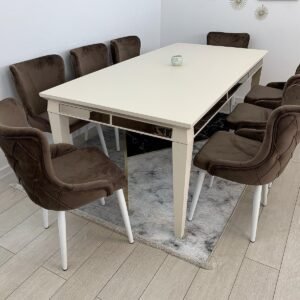 Tafeldek Marseille crème en stoel Lord Lux bruin