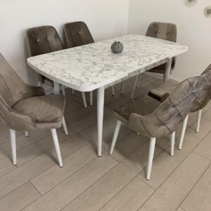 Tafeldek SELENA wit marmer en stoel MODENA LUXE cappuccino