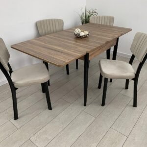 TAFELDEK VEGA BRUIN EN ZWART EN STOEL SEVILLE KLEUR CRÈME