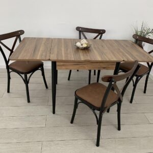 TAFELDEKKING VEGA BRUIN EN ZWART EN WENEN STOEL TONY