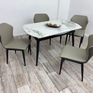 EETTAFELLIJN EN STOEL GABBY LICHTGRIJS